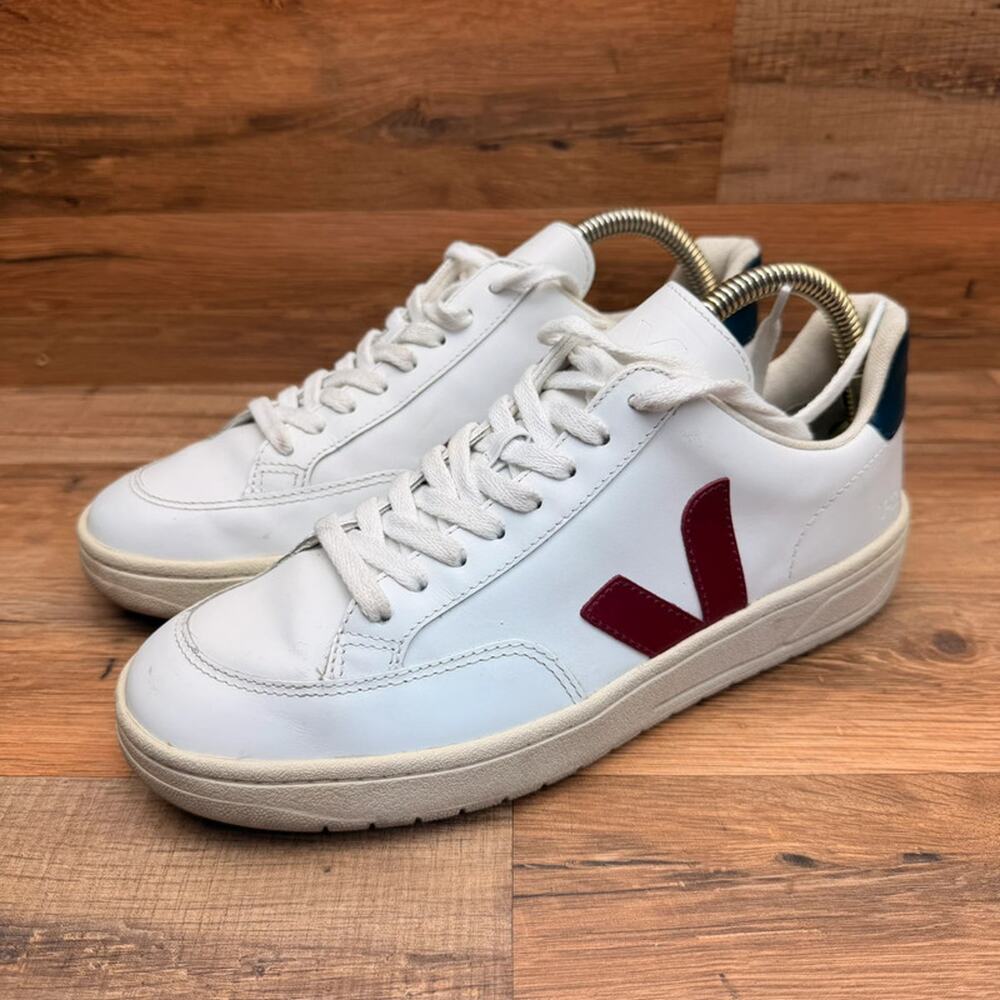 Veja V-12 Mens size 7 Leather Lightweight Logo Sneaker